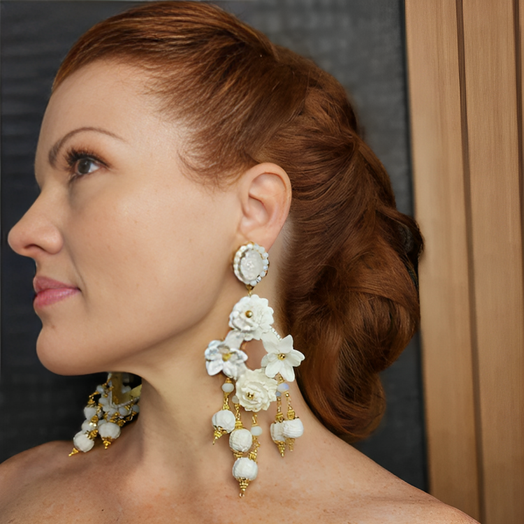 Fiber White Flowers Earrings