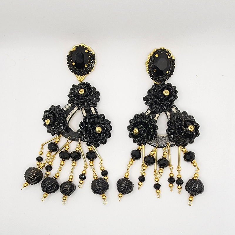 Fiber Oval Flower Black Earrings